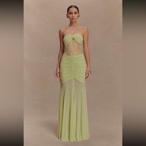 Meshki Elegant Strapless Green Evening Dress